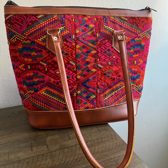 Handmade Mayan Shoulder Bag - Picture 2 of 6